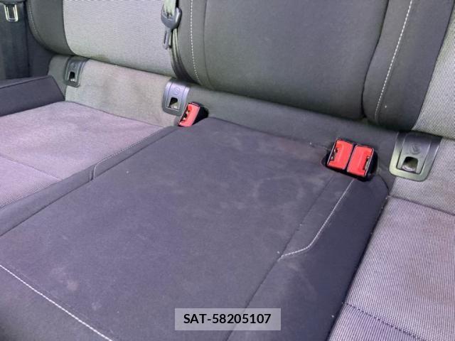 VolksWagen GOLF 2014-01 7394845-21