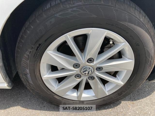 VolksWagen GOLF 2014-01 7394845-4