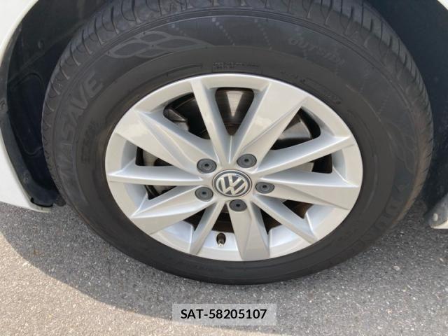 VolksWagen GOLF 2014-01 7394845-6