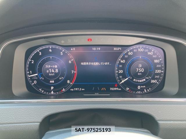 VolksWagen GOLF 2018-10 7458823-25