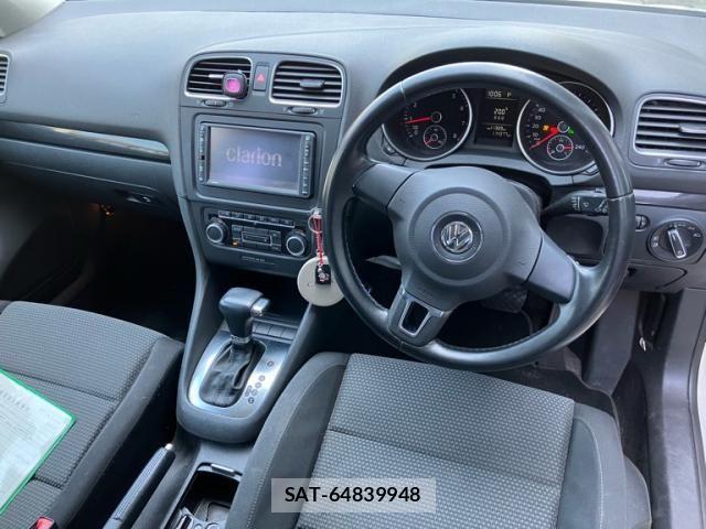 VolksWagen GOLF 2010-05 7458825-14