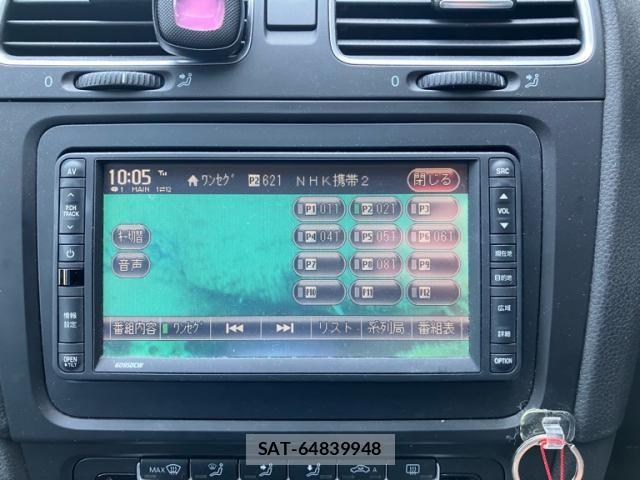 VolksWagen GOLF 2010-05 7458825-18