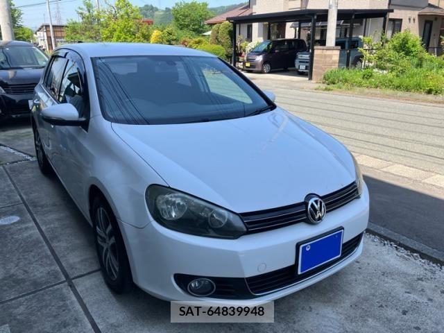 VolksWagen GOLF 2010-05 7458825-1