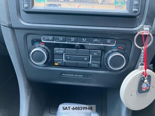 VolksWagen GOLF 2010-05 7458825-19