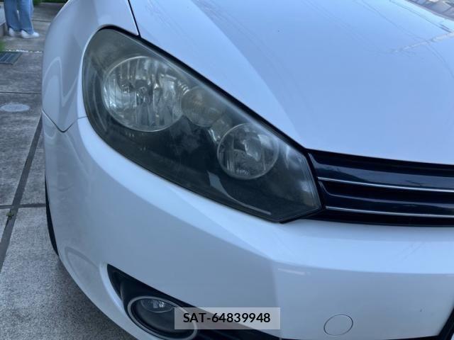 VolksWagen GOLF 2010-05 7458825-3