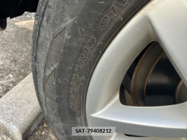 VolksWagen GOLF 2012-08 7563082-10