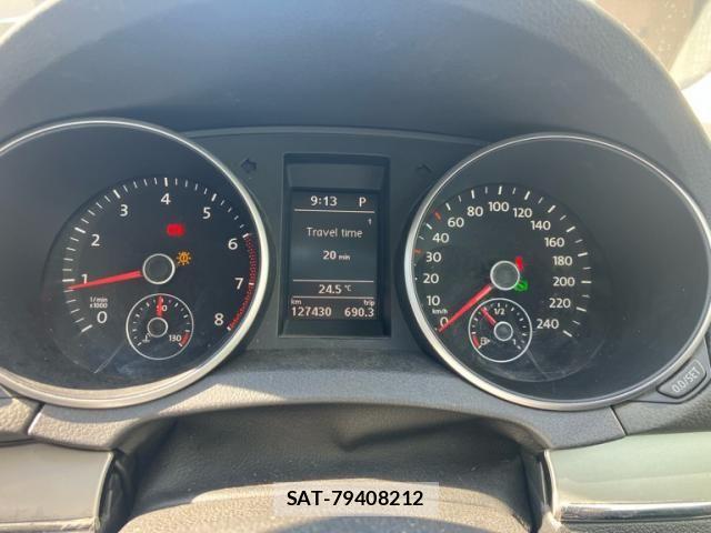 VolksWagen GOLF 2012-08 7563082-15
