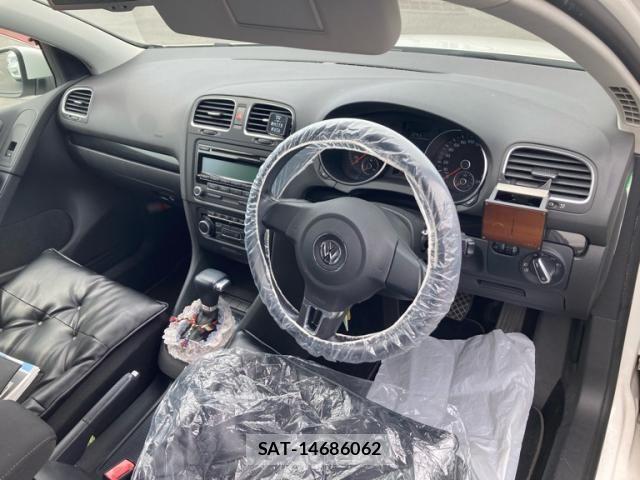 VolksWagen GOLF 2009-06 7563083-9
