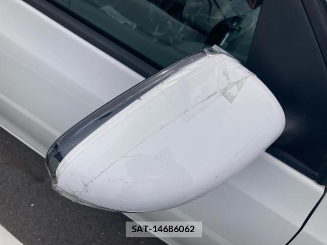 VolksWagen GOLF 2009-06 7563083-22