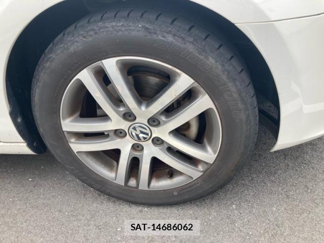 VolksWagen GOLF 2009-06 7563083-5
