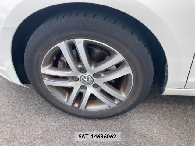 VolksWagen GOLF 2009-06 7563083-8