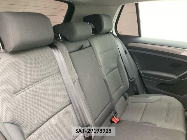 VolksWagen GOLF 2013-09 7621318-10