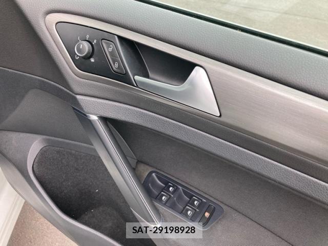 VolksWagen GOLF 2013-09 7621318-13