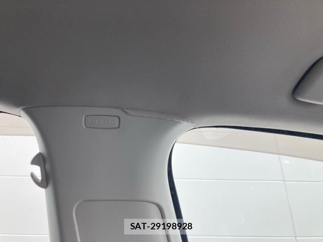 VolksWagen GOLF 2013-09 7621318-26