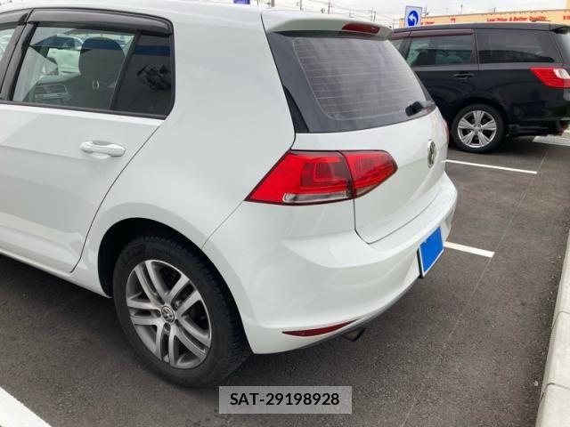 VolksWagen GOLF 2013-09 7621318-4