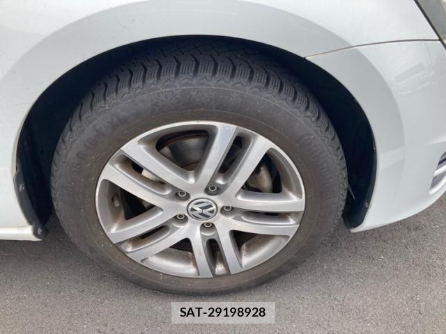 VolksWagen GOLF 2013-09 7621318-6