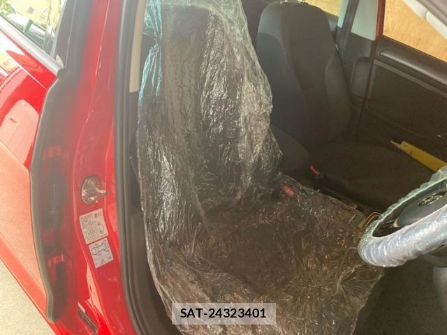 VolksWagen GOLF 2019-02 7621319-13