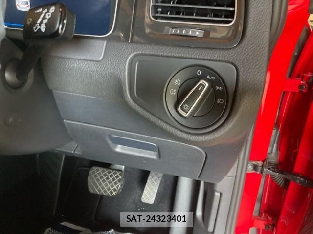 VolksWagen GOLF 2019-02 7621319-16