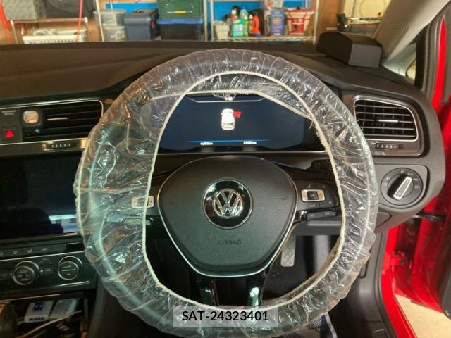 VolksWagen GOLF 2019-02 7621319-17