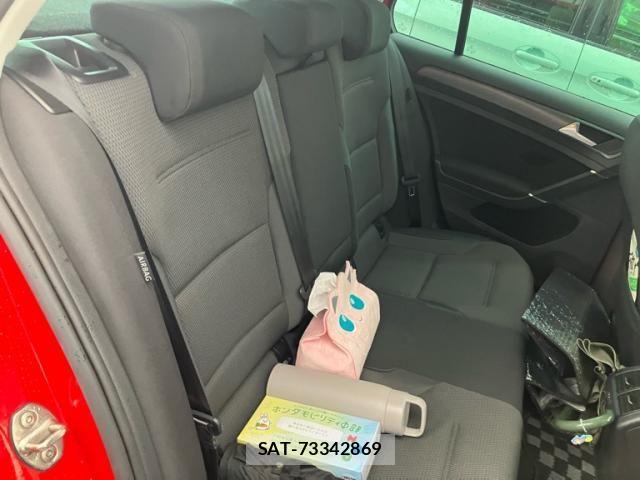 VolksWagen GOLF 2018-08 7730703-10
