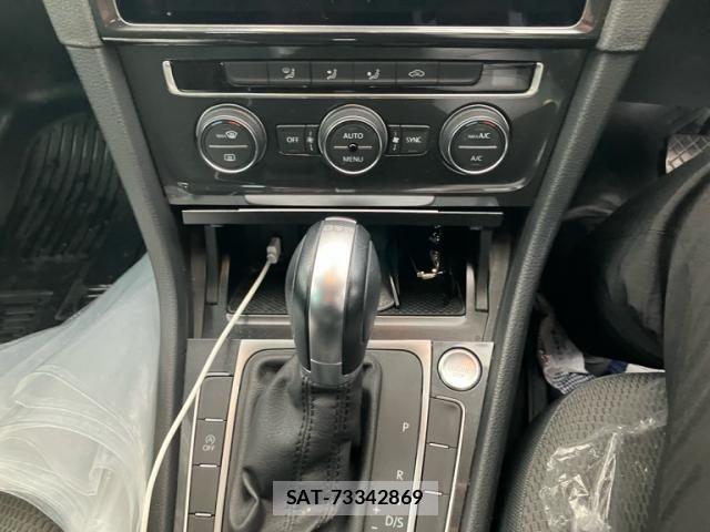 VolksWagen GOLF 2018-08 7730703-15