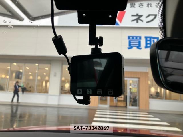 VolksWagen GOLF 2018-08 7730703-16