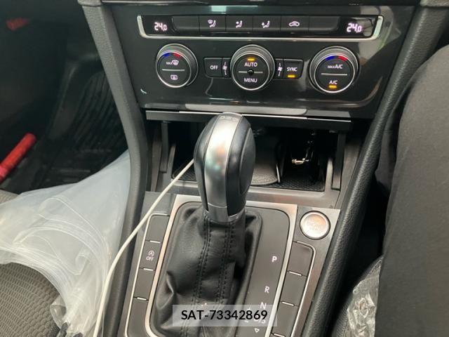 VolksWagen GOLF 2018-08 7730703-19