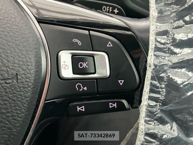 VolksWagen GOLF 2018-08 7730703-24