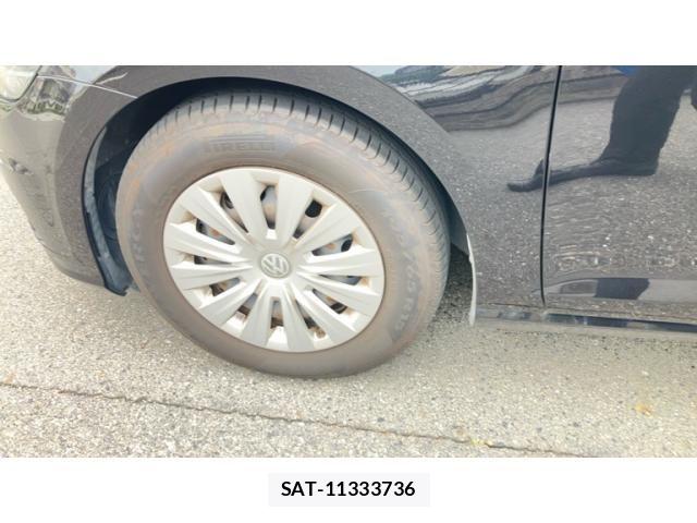 VolksWagen GOLF 2017-11 7730705-6