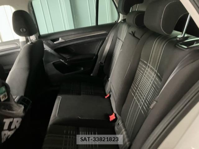 VolksWagen GOLF 2015-10 7730704-9