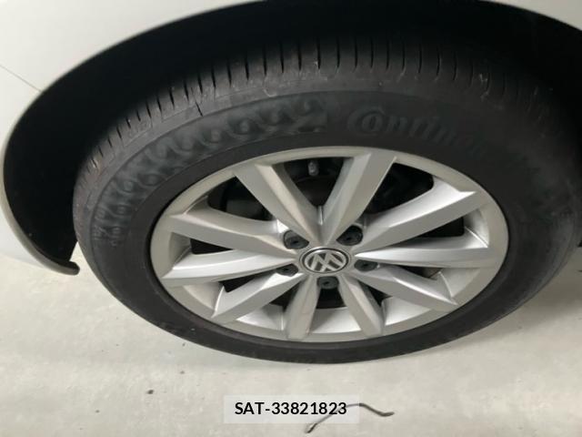 VolksWagen GOLF 2015-10 7730704-15