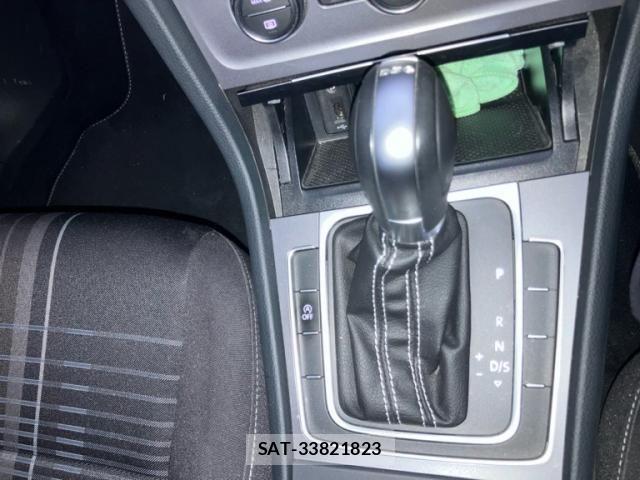 VolksWagen GOLF 2015-10 7730704-18