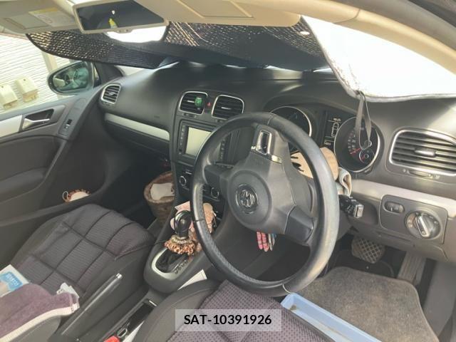 VolksWagen GOLF 2011-08 7790496-16