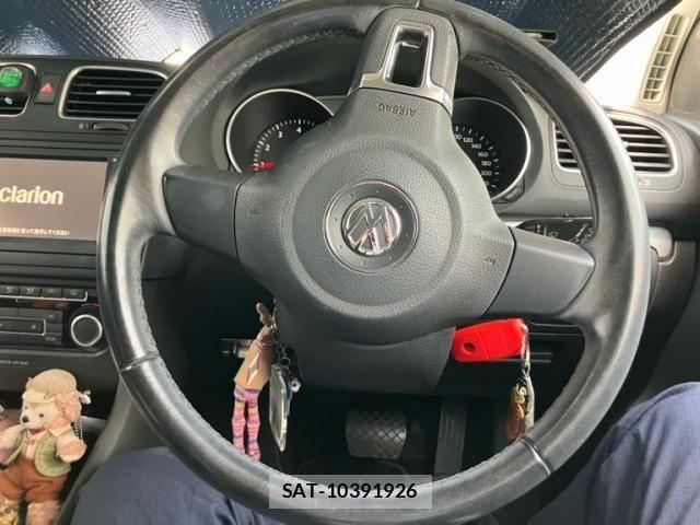 VolksWagen GOLF 2011-08 7790496-19