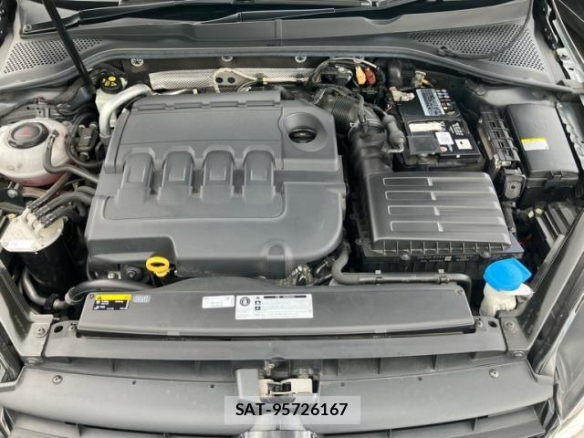 VolksWagen GOLF 2019-11 7790497-10