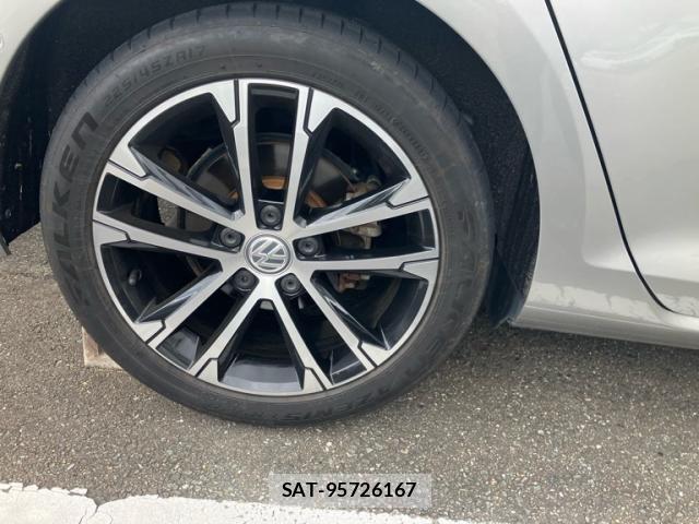 VolksWagen GOLF 2019-11 7790497-4