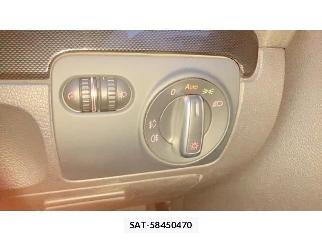 VolksWagen GOLF 2010-03 7880472-7