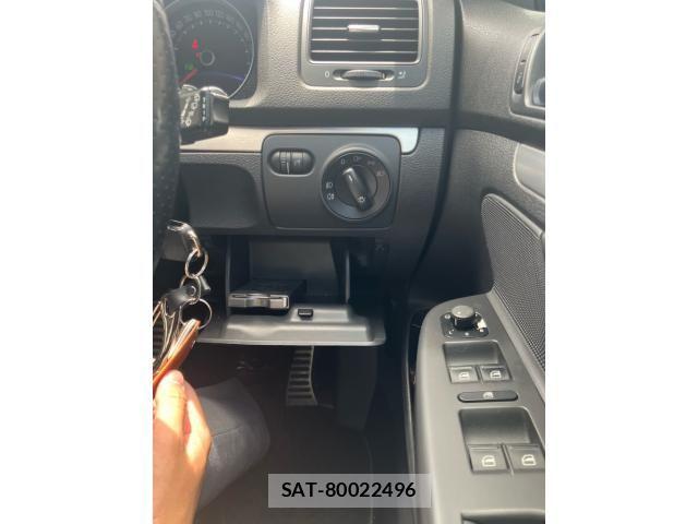 VolksWagen GOLF 2008-03 7880470-19