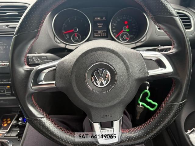 VolksWagen GOLF 2010-11 7880469-17
