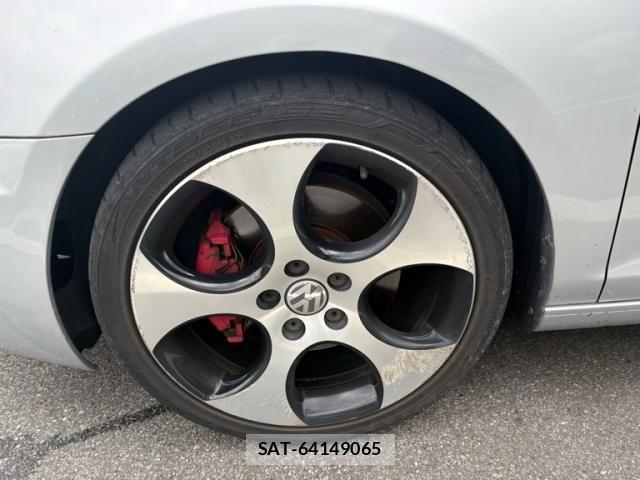 VolksWagen GOLF 2010-11 7880469-5