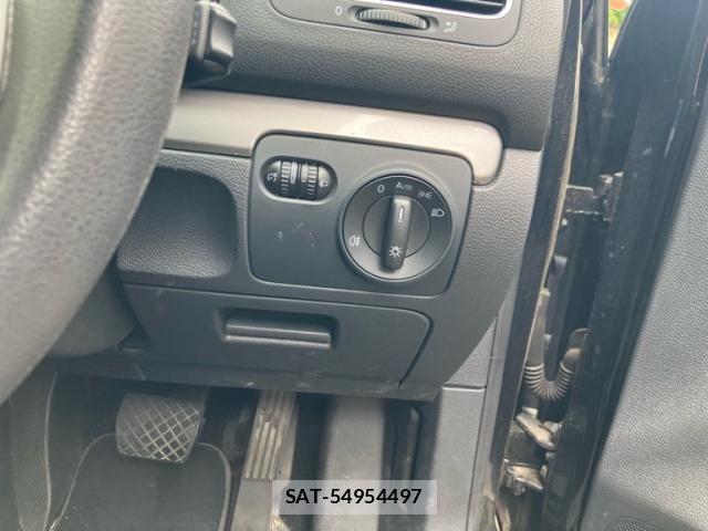 VolksWagen GOLF 2010-04 7903626-13