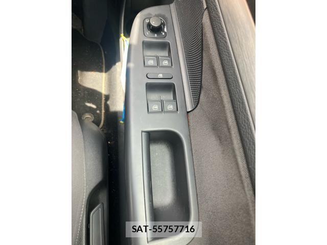 VolksWagen GOLF 2009-04 8039167-9