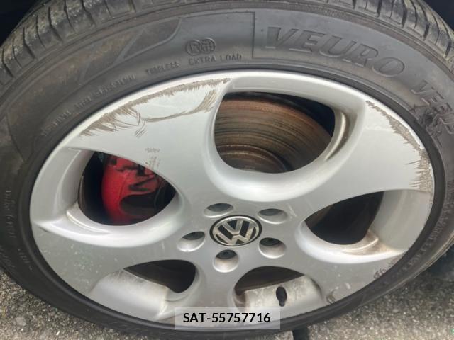 VolksWagen GOLF 2009-04 8039167-22