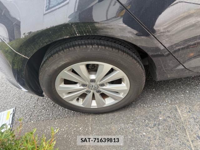 VolksWagen GOLF 2015-08 8039163-4