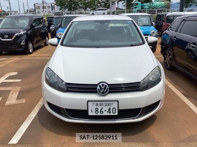VolksWagen GOLF 2013-02 8039168-0