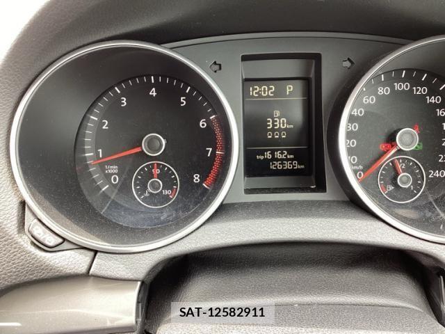 VolksWagen GOLF 2013-02 8039168-12