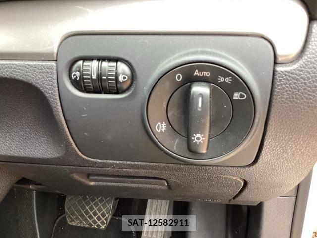 VolksWagen GOLF 2013-02 8039168-15