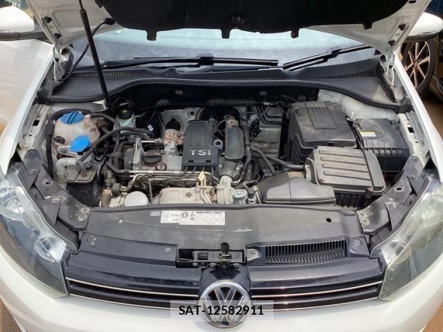 VolksWagen GOLF 2013-02 8039168-20