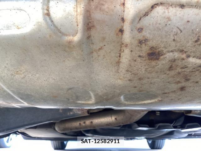 VolksWagen GOLF 2013-02 8039168-4