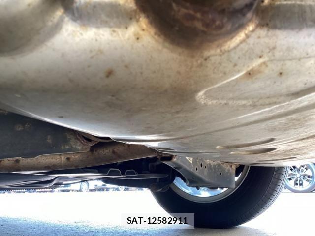 VolksWagen GOLF 2013-02 8039168-6